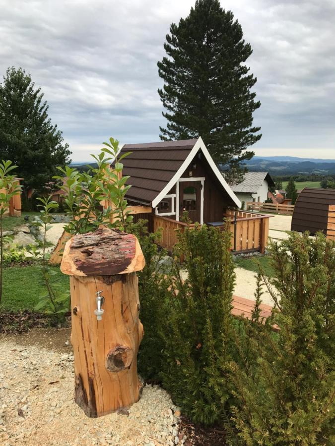 מלון Mönichkirchen Glamping Park מראה חיצוני תמונה